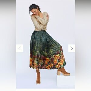 B NWT Brand New Women's Anthropologie Floral Pleated Midi Skirt